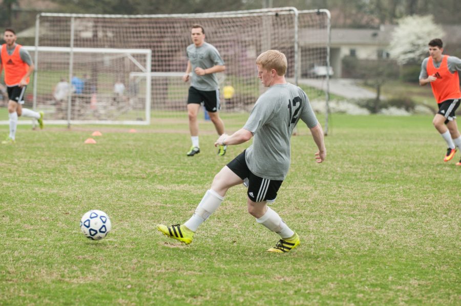 Bruins men practice for their upcoming soccer season. Photo by Rebecca Snyder. 30.22