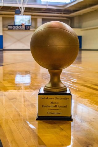 The Men’s Basketball Award was given to the Epsilon Zeta Chi Tornadoes at the championship game Friday. Photo: Madeline Peters
