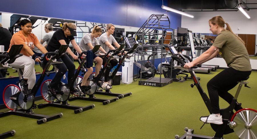 A photo of the Spin It Out group exercise class in MB 107, Feb 8 2023. (Jordyn Britton)