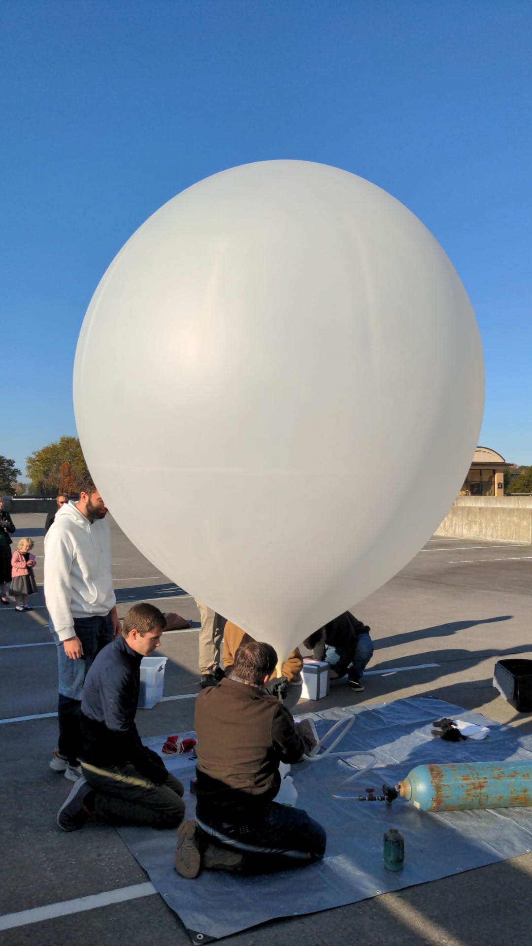 BJU Engineering students’ weather balloons captured wildfire photos ...