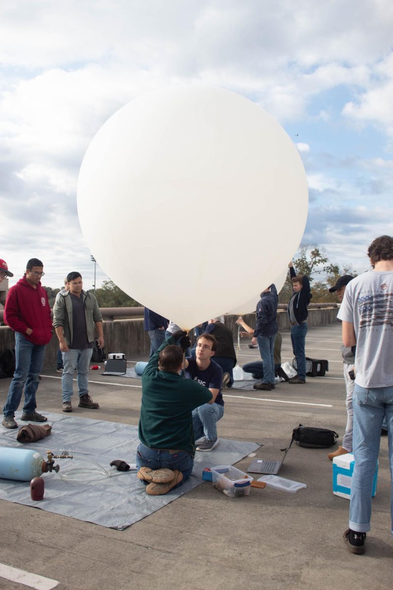 20241109weatherballoon_tmyb01