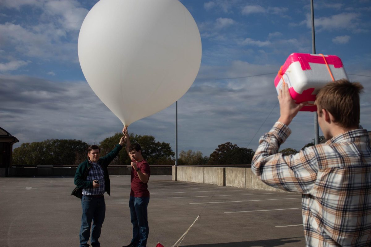 20241109weatherballoon_tmyb33