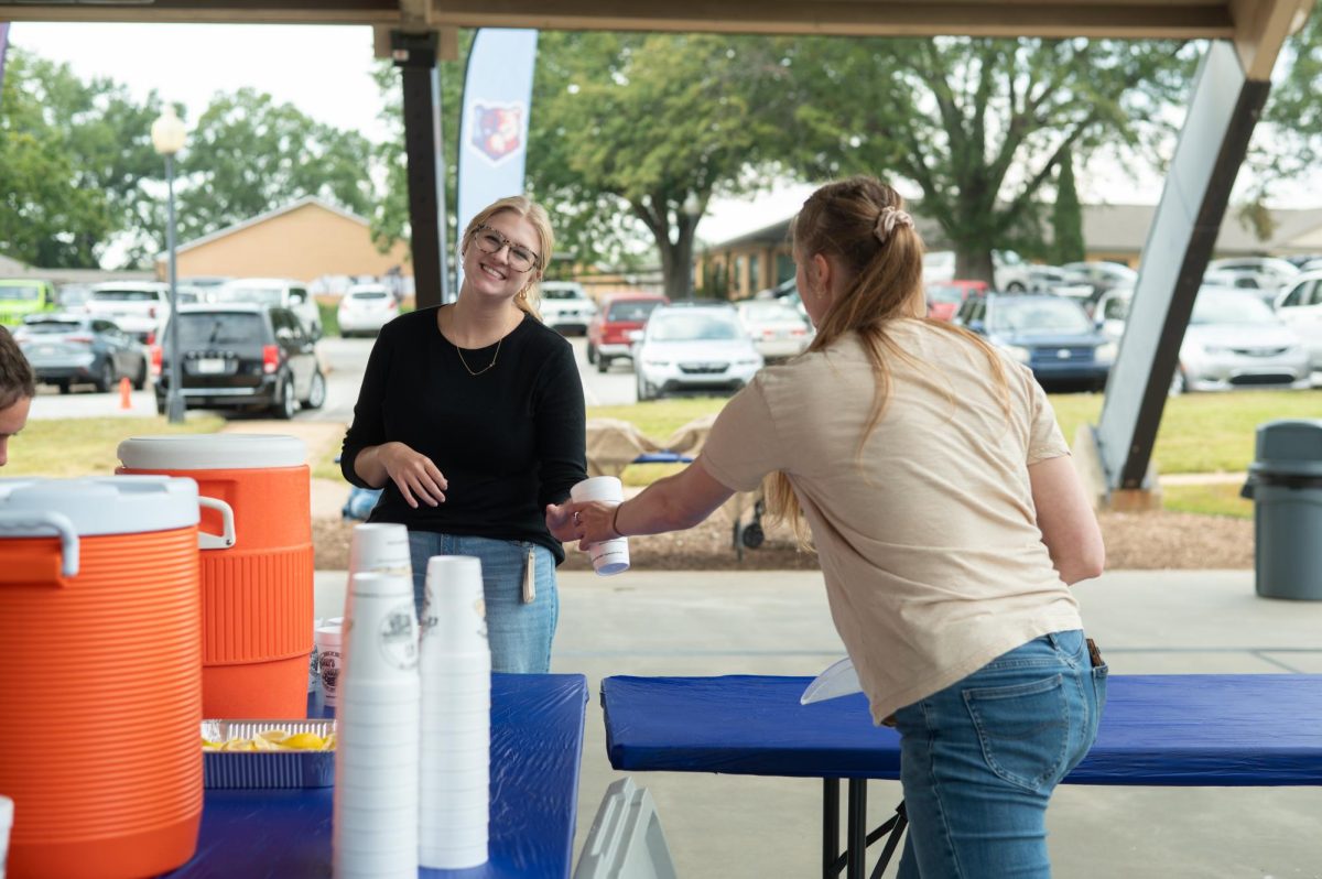 20250916seniorpicnic04