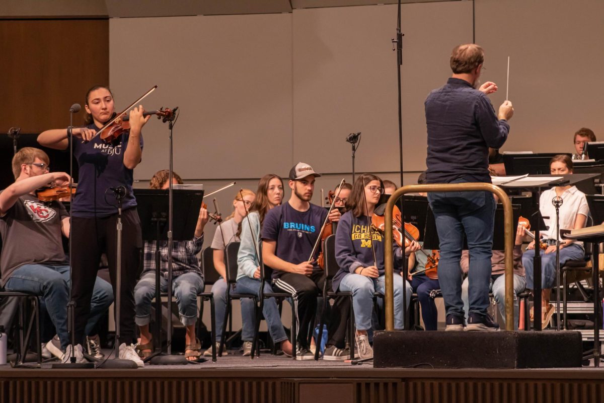 Students rehearsing for Artist Series with David Kim