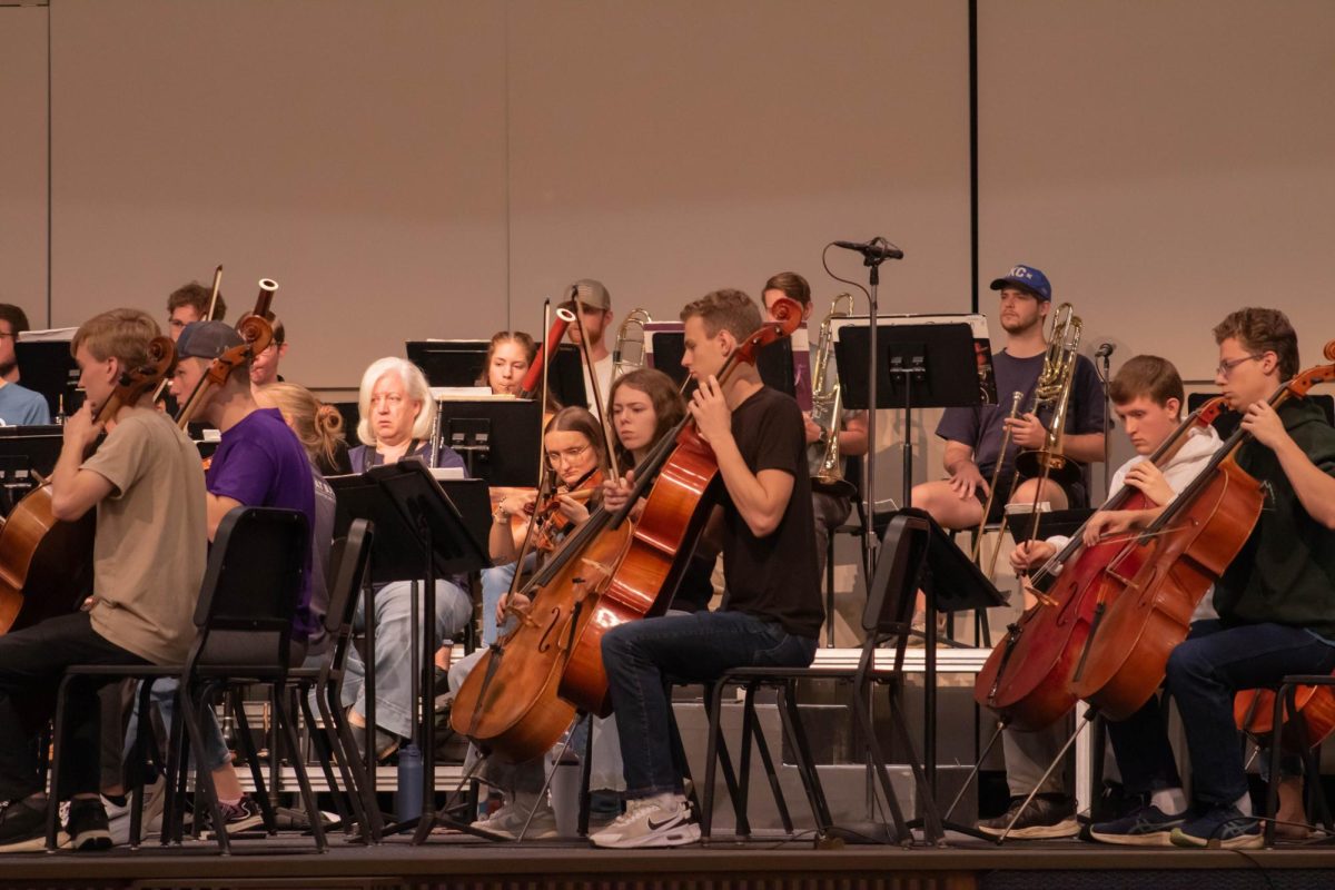 Students rehearsing for Artist Series with David Kim