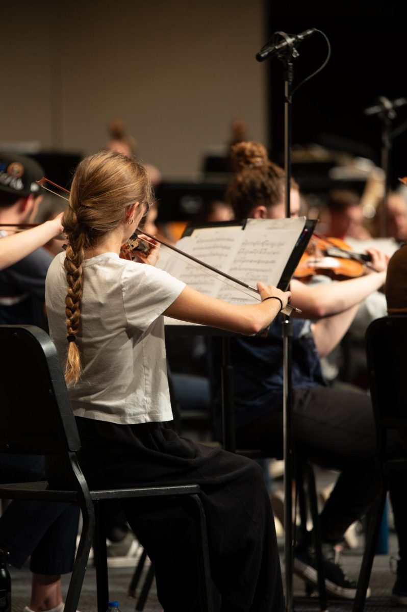 Students rehearsing for Artist Series with David Kim